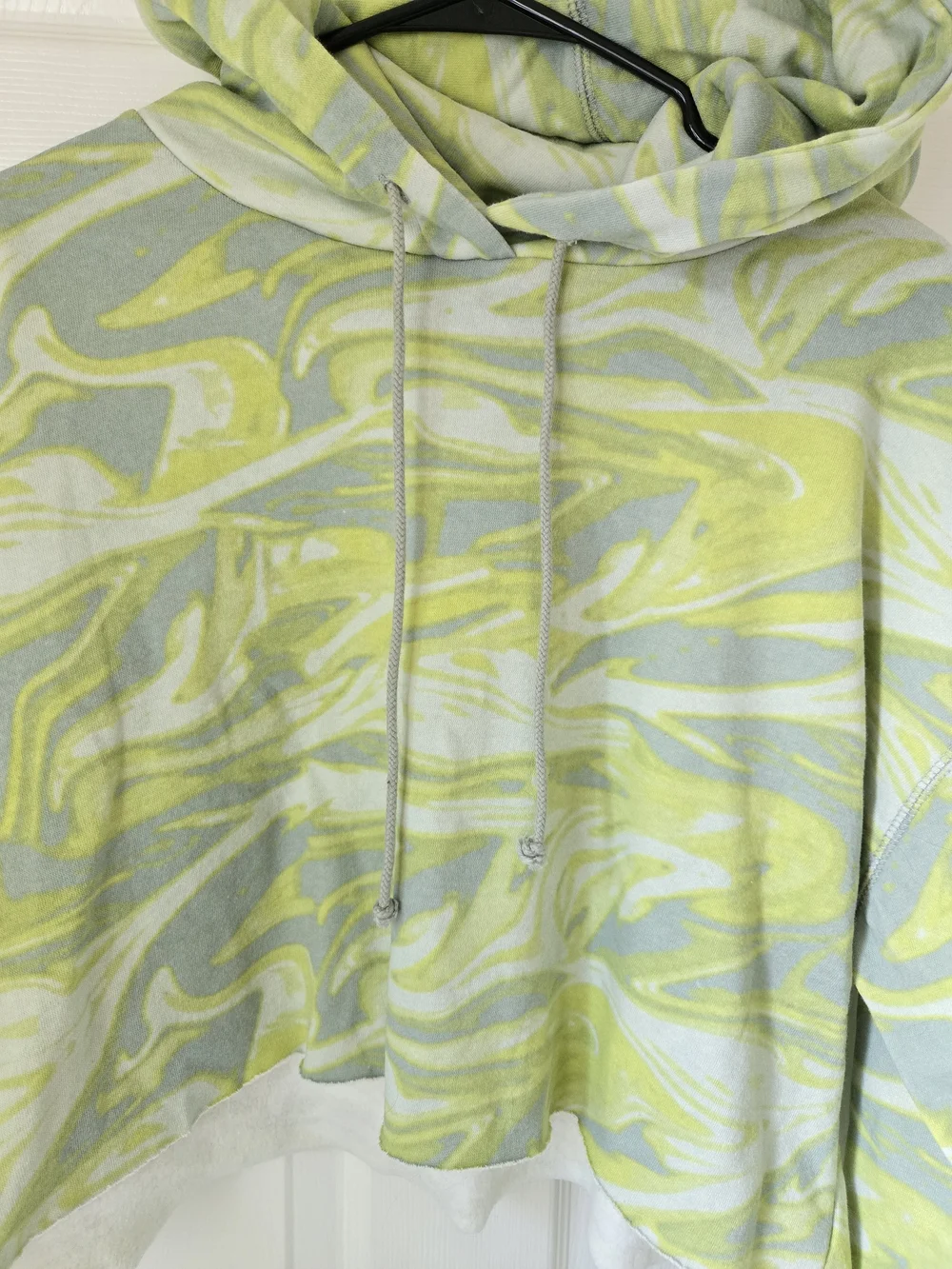wild fable Green Tie-Dye Cropped Hoodie XL Raw Hem Cozy Athleisure - Picture 2 of 10